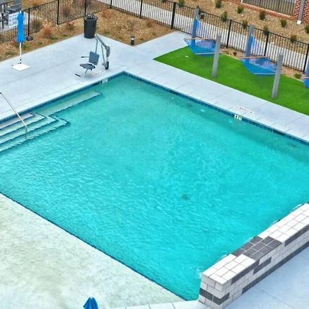 Downtown Augusta Beauty 2 Bed Apt Buitenkant foto